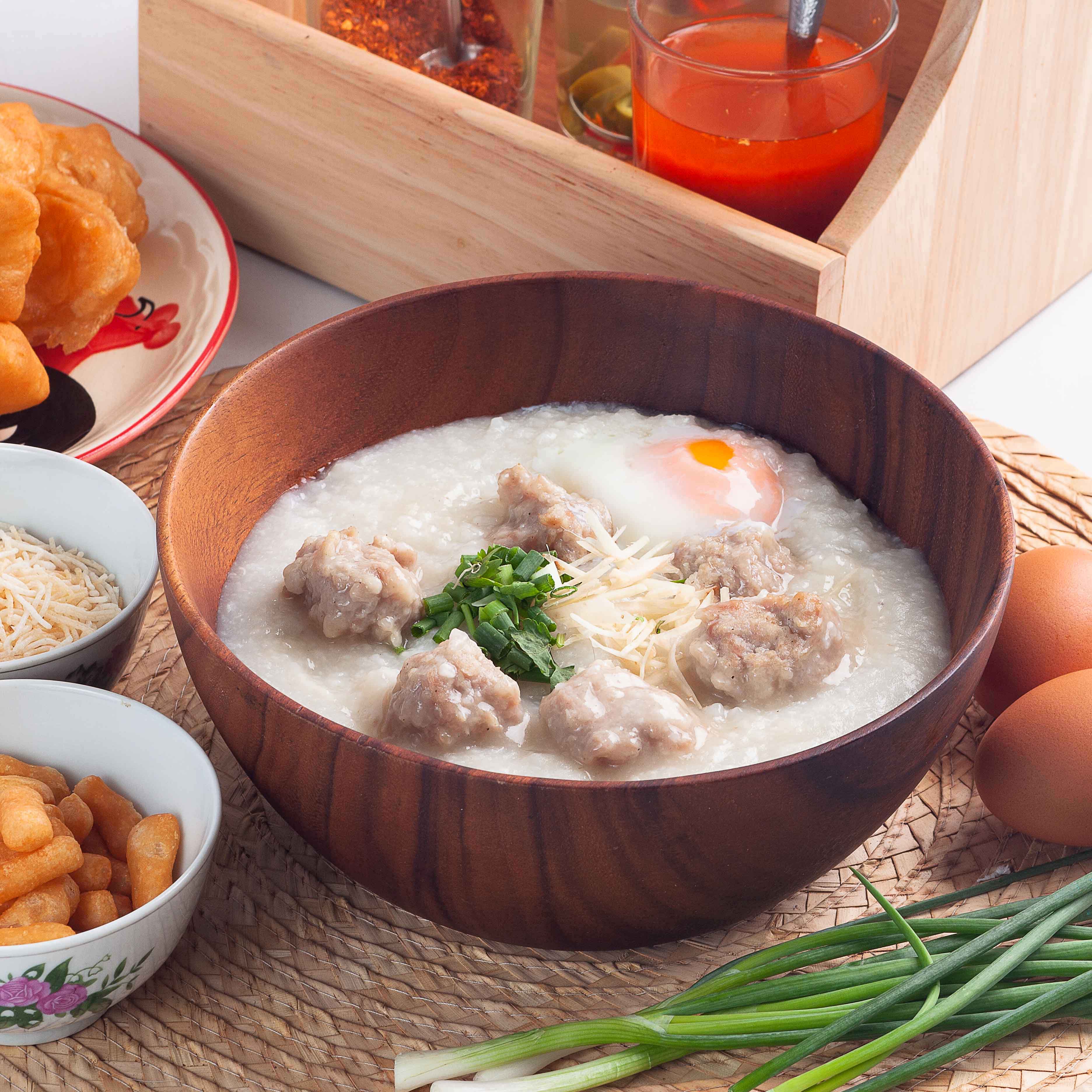 โจ๊กหมูสูตรแม่ณี ร้านโจ๊กดั้งเดิม ยานนาวา กรุงเทพ — Joke Manee signature pork congee Bangkok